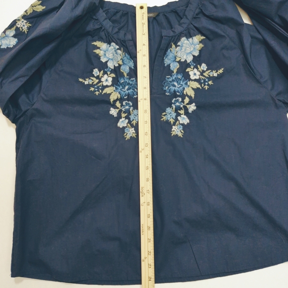 Driftwood Jeans Embroidered Peasant Top- Bluebell Fleur - Picture 11 of 11